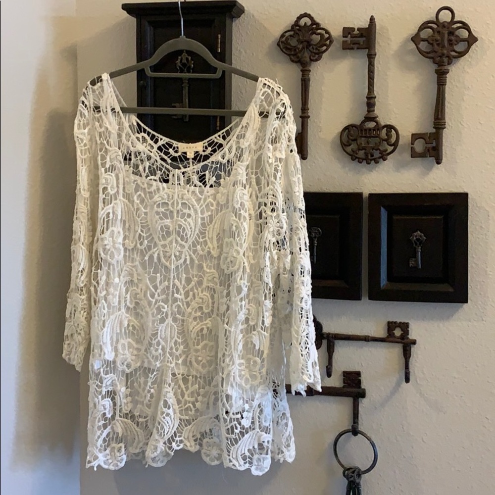 White Lacy 2 piece set.
